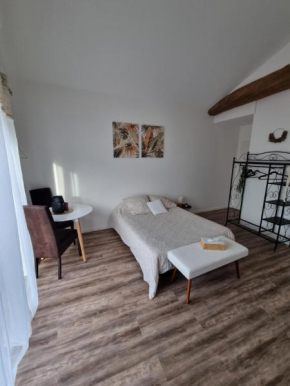 Escapade Beaujolaise - Studio